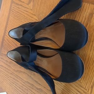 Chloe Satin Ballet Flats with Ankle Tie Black Size 8.5
